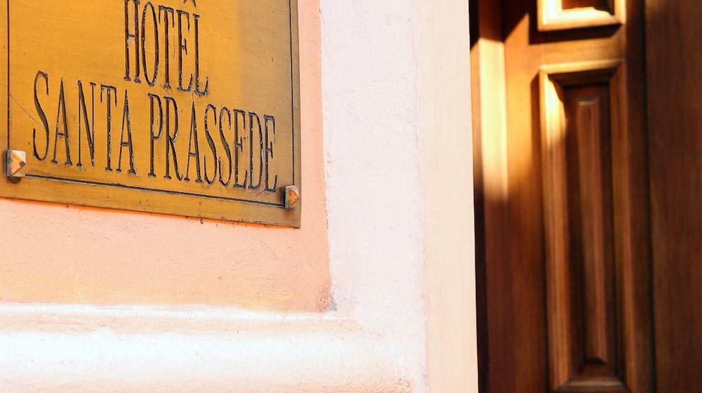 Hotel Santa Prassede Ρώμη Εξωτερικό φωτογραφία
